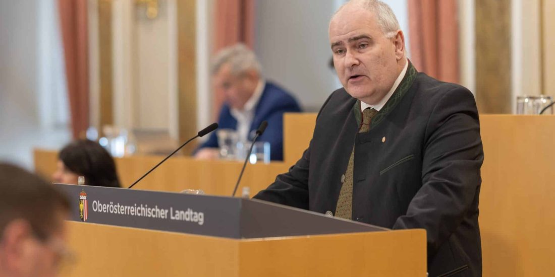Oö. Hundehalteverordnung: Klubobmann Dim fordert Nachschärfung